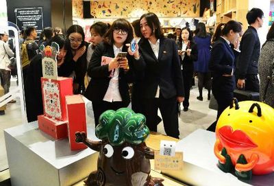 王府井推出自主文創(chuàng)品牌'夢(mèng)工廠' 政府助力制定企業(yè)標(biāo)準(zhǔn)，百貨業(yè)態(tài)升級(jí)轉(zhuǎn)型